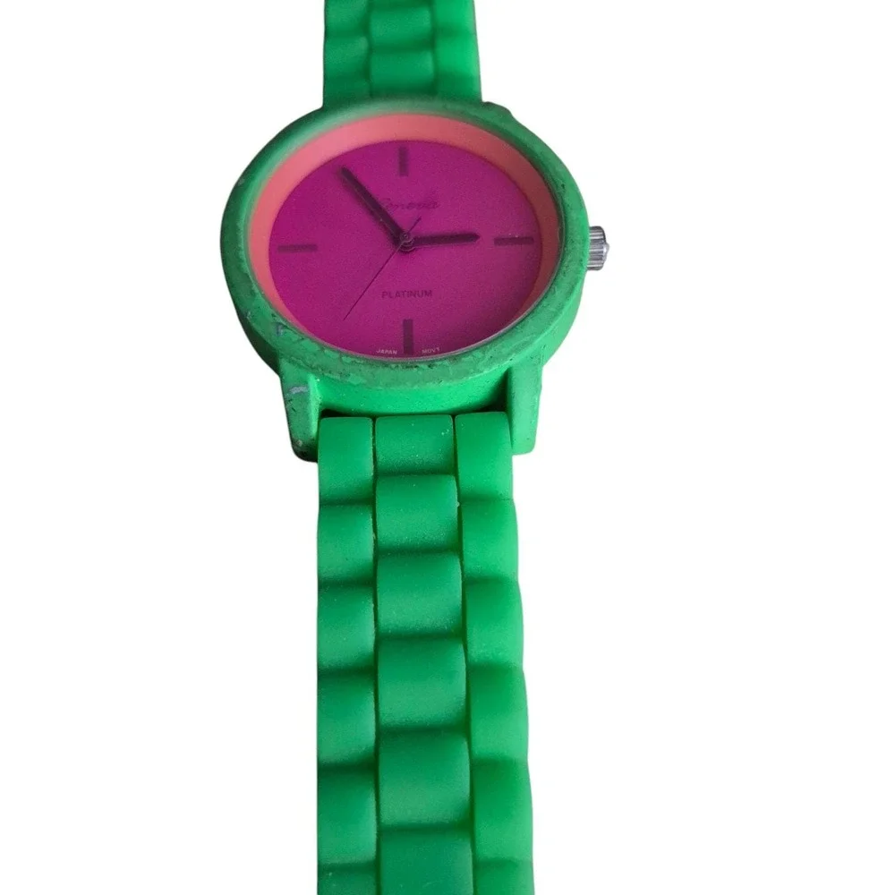 Geneva Platinum mens ladies sport watch stylish Showy Minimalist New Battery